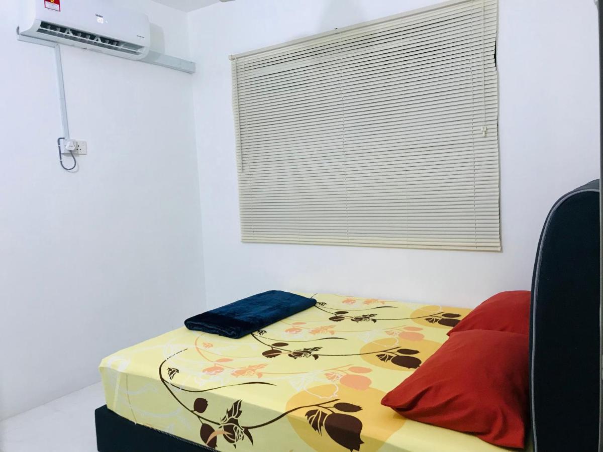 Chempaka Homestay Seri Iskandar Exterior photo